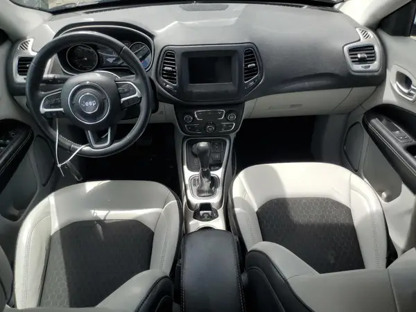 3C4NJDBBXKT737060 2019 JEEP COMPASS - Image 8