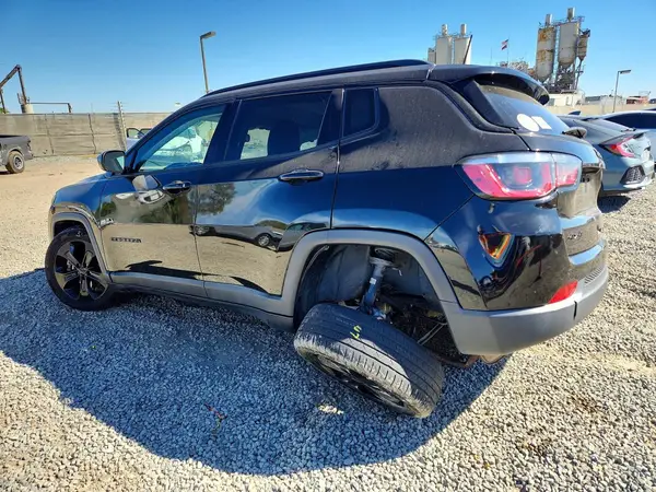 3C4NJDBBXKT740704 2019 JEEP COMPASS - Image 2
