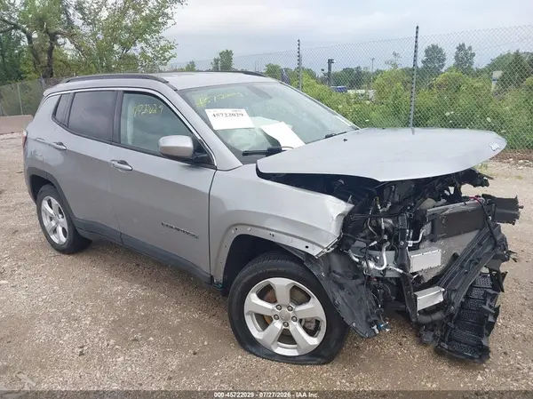 3C4NJDBBXKT742257 2019 JEEP COMPASS - Image 1