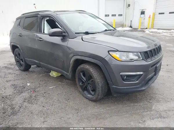 3C4NJDBBXKT761388 2019 JEEP COMPASS - Image 1