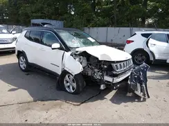 3C4NJDBBXKT767661 2019 JEEP COMPASS