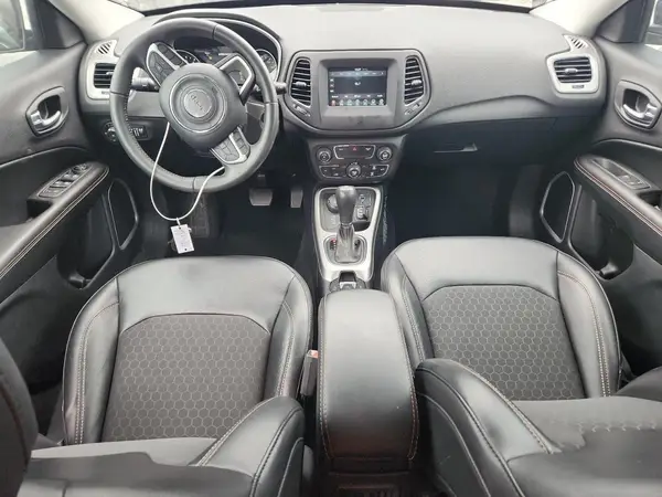 3C4NJDBBXKT767708 2019 JEEP COMPASS - Image 8