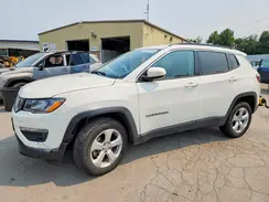 3C4NJDBBXKT776585 2019 JEEP COMPASS