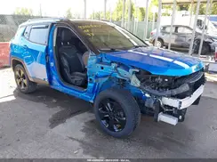 3C4NJDBBXKT781365 2019 JEEP COMPASS