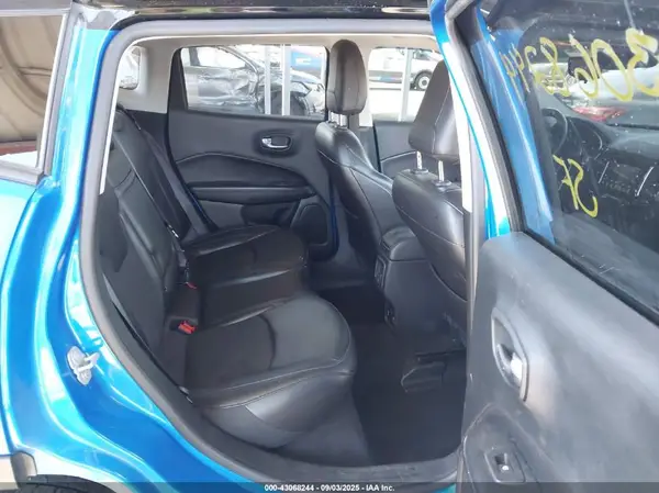 3C4NJDBBXKT781365 2019 JEEP COMPASS - Image 8
