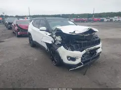 3C4NJDBBXKT792107 2019 JEEP COMPASS