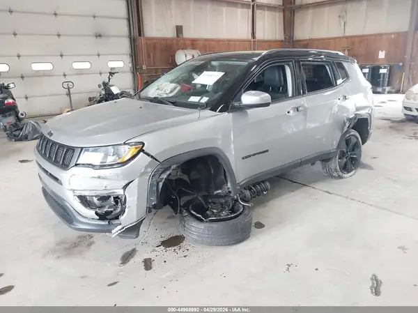 3C4NJDBBXKT806717 2019 JEEP COMPASS - Image 2