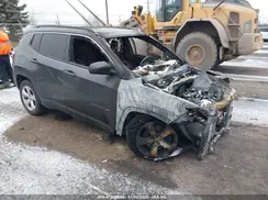 3C4NJDBBXKT807057 2019 JEEP COMPASS