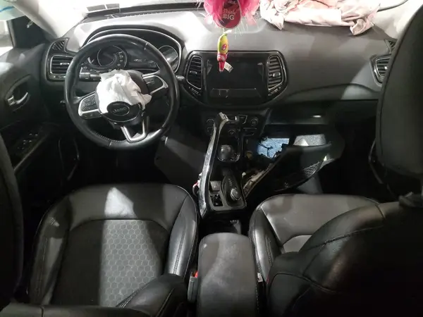 3C4NJDBBXKT807267 2019 JEEP COMPASS - Image 8