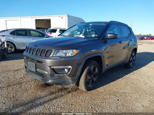 3C4NJDBBXKT835750 2019 JEEP COMPASS - Image 2