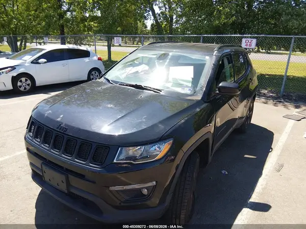 3C4NJDBBXKT838955 2019 JEEP COMPASS - Image 2