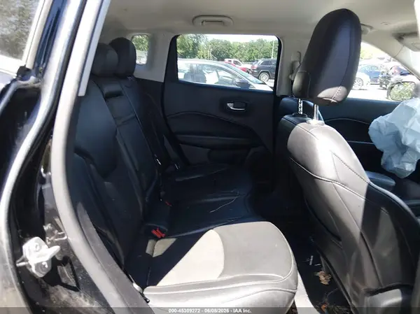 3C4NJDBBXKT838955 2019 JEEP COMPASS - Image 8