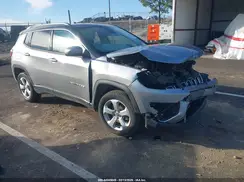 3C4NJDBBXKT839104 2019 JEEP COMPASS