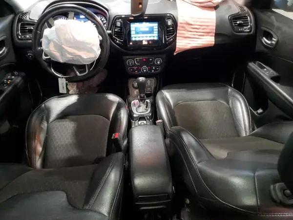 3C4NJDBBXKT839460 2019 JEEP COMPASS - Image 8
