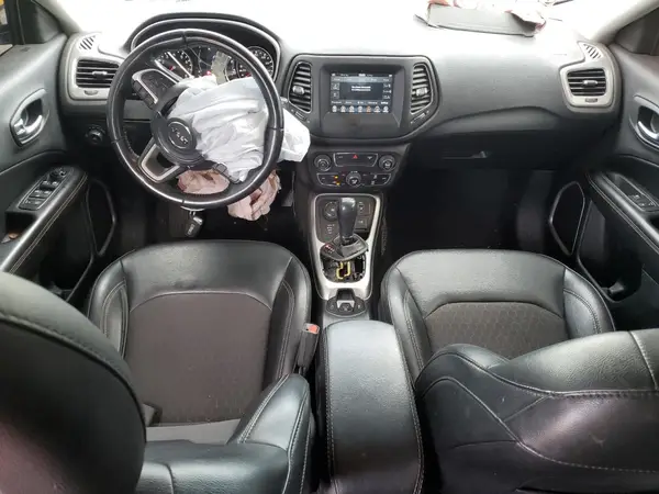 3C4NJDBBXKT839829 2019 JEEP COMPASS - Image 8