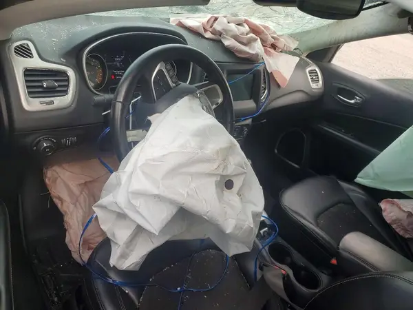 3C4NJDBBXKT844593 2019 JEEP COMPASS - Image 8
