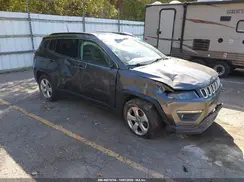 3C4NJDBBXKT849907 2019 JEEP COMPASS