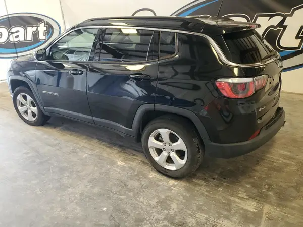 3C4NJDBBXKT850748 2019 JEEP COMPASS - Image 2