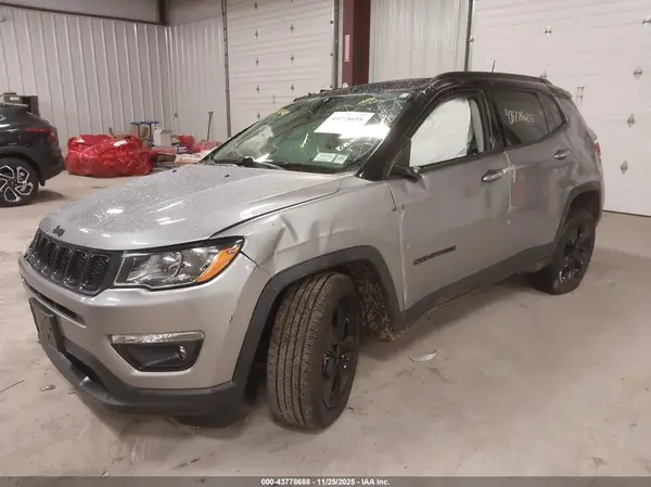 3C4NJDBBXLT115236 2020 JEEP COMPASS - Image 2