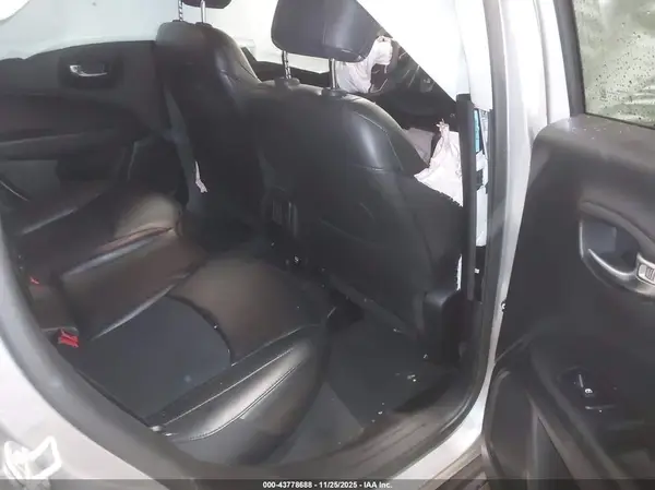 3C4NJDBBXLT115236 2020 JEEP COMPASS - Image 8