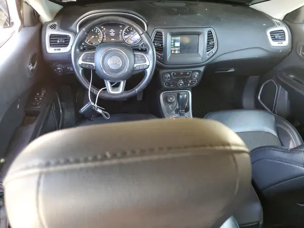 3C4NJDBBXLT132182 2020 JEEP COMPASS - Image 8