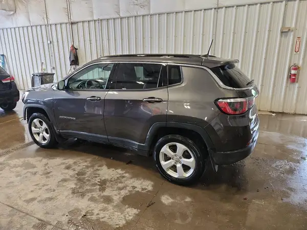 3C4NJDBBXLT145322 2020 JEEP COMPASS - Image 2