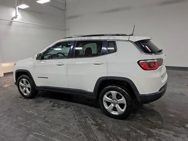 3C4NJDBBXLT164565 2020 JEEP COMPASS - Image 2