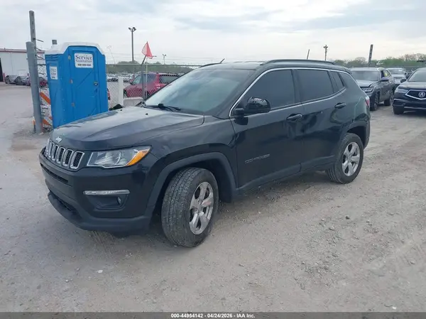 3C4NJDBBXLT165117 2020 JEEP COMPASS - Image 2