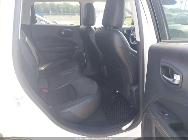 3C4NJDBBXLT168695 2020 JEEP COMPASS - Image 8