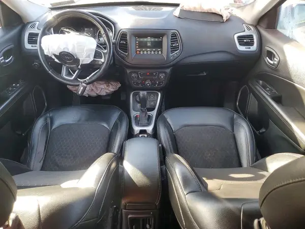 3C4NJDBBXLT197081 2020 JEEP COMPASS - Image 8