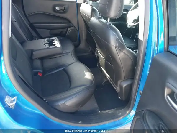 3C4NJDBBXLT205244 2020 JEEP COMPASS - Image 8