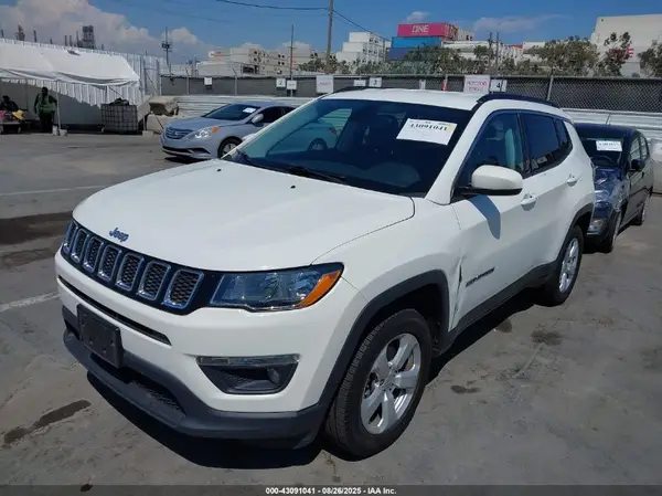 3C4NJDBBXLT235473 2020 JEEP COMPASS - Image 2