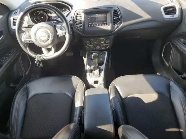 3C4NJDBBXLT255738 2020 JEEP COMPASS - Image 8
