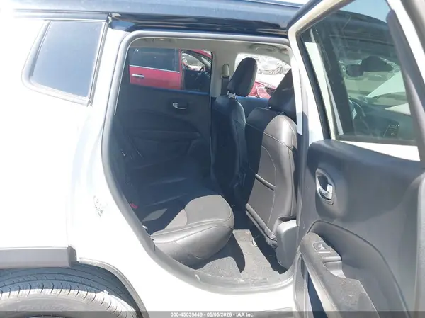 3C4NJDBBXMT531059 2021 JEEP COMPASS - Image 8
