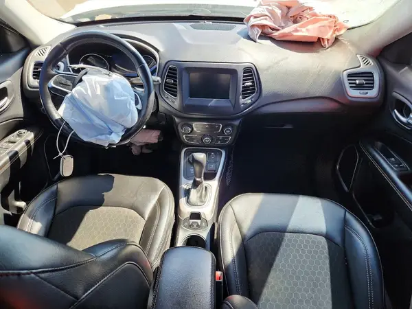 3C4NJDBBXMT551568 2021 JEEP COMPASS - Image 8