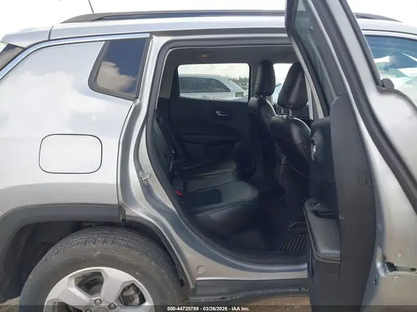 3C4NJDBBXMT564207 2021 JEEP COMPASS - Image 8