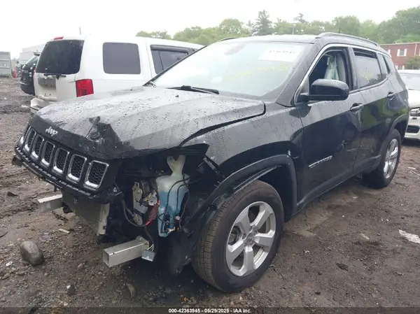 3C4NJDBBXMT575577 2021 JEEP COMPASS - Image 2