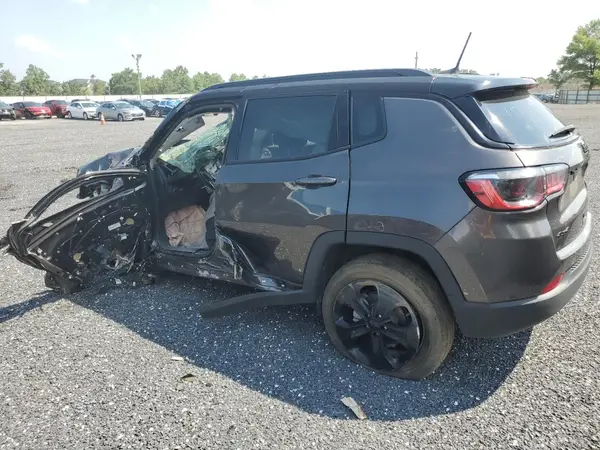 3C4NJDBBXMT583338 2021 JEEP COMPASS - Image 2