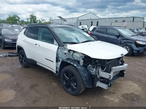 3C4NJDBBXMT586529 2021 JEEP COMPASS - Image 1