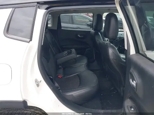 3C4NJDBBXMT586529 2021 JEEP COMPASS - Image 8