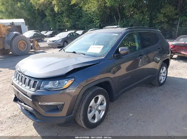 3C4NJDBBXMT598986 2021 JEEP COMPASS - Image 2