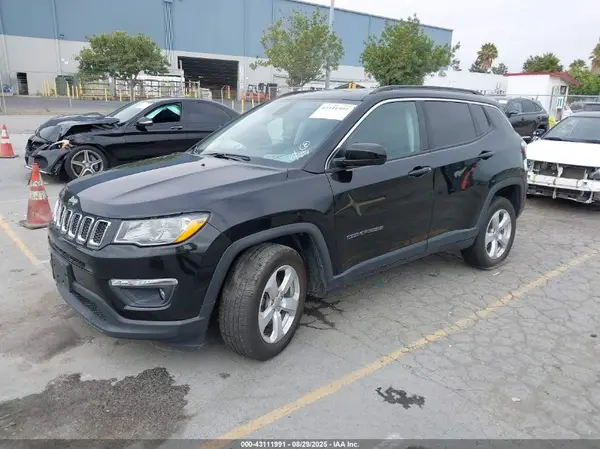 3C4NJDBBXMT600929 2021 JEEP COMPASS - Image 2