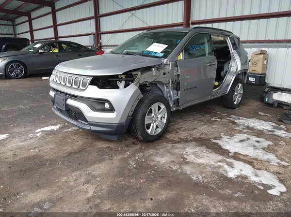 3C4NJDBBXNT110489 2022 JEEP COMPASS - Image 2
