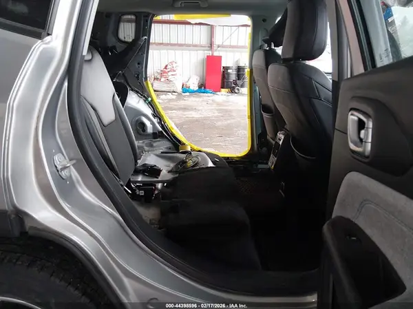 3C4NJDBBXNT110489 2022 JEEP COMPASS - Image 8