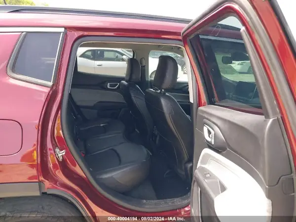 3C4NJDBBXNT118592 2022 JEEP COMPASS - Image 8