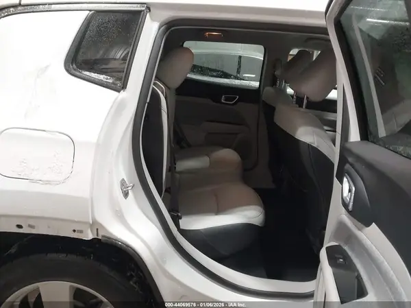 3C4NJDBBXNT132184 2022 JEEP COMPASS - Image 8