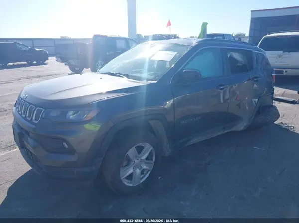 3C4NJDBBXNT150894 2022 JEEP COMPASS - Image 2