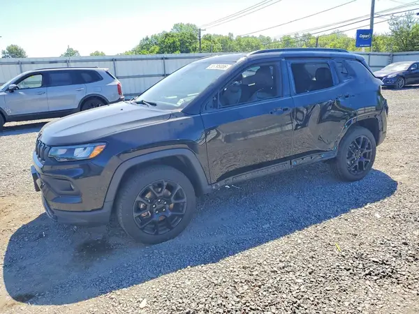 3C4NJDBBXNT226226 2022 JEEP COMPASS - Image 1
