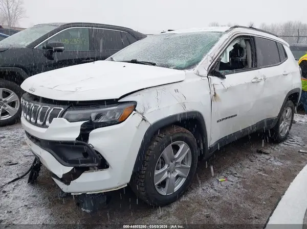3C4NJDBBXNT230194 2022 JEEP COMPASS - Image 2