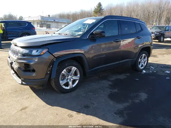 3C4NJDBN0PT504225 2023 JEEP COMPASS - Image 2